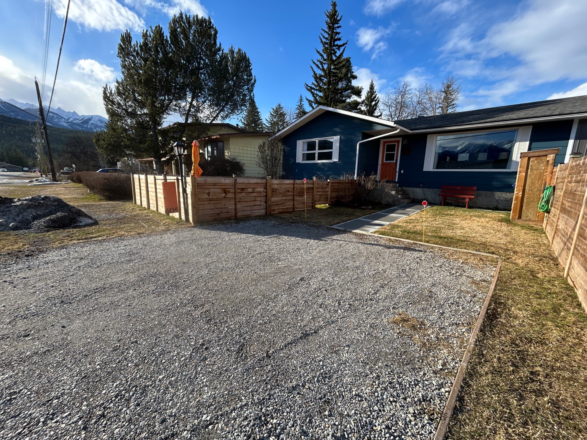 Is there parking at the property?: faq photo